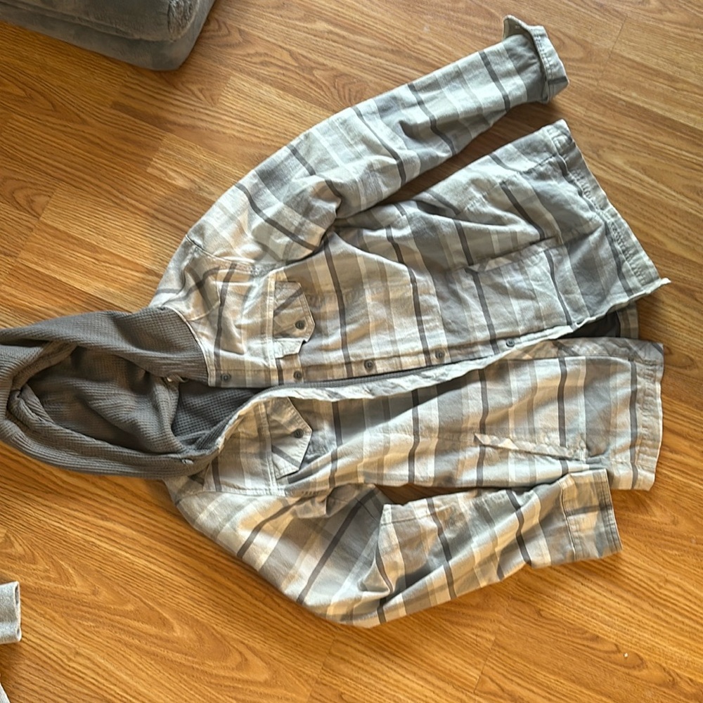 Small gray Columbia Top | Columbia Plaid Flannel Shirt With Hoodie